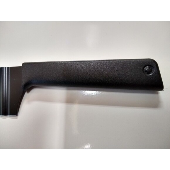 Kuhn Rikon Colori+ Non-Stick Serrated Paring Knife with Safety Sheath (China) - Picture 2 of 9